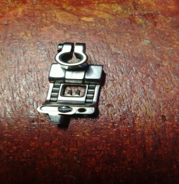 Chân Vịt Viền 3 Kim Kansai Chống Nhăn Bánh Xe Nhỏ