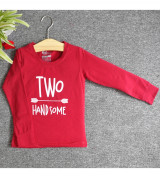 Bán buôn áo thun trẻ em cổ tròn tay dài in chữ Two Handsome (Trắng)