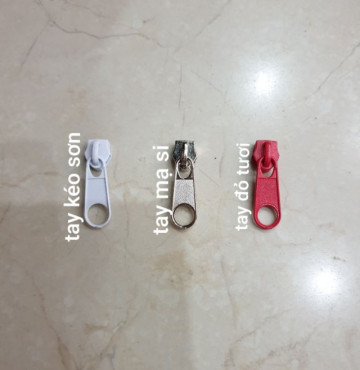 Tay khoá kéo- tay kéo lắp vào khoá mét R5- bán 10 cá