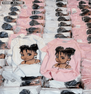 bán sỉ áo thun nữ Quảng Châu form rộng in hình cô gái túi zip hàng siêu cấp