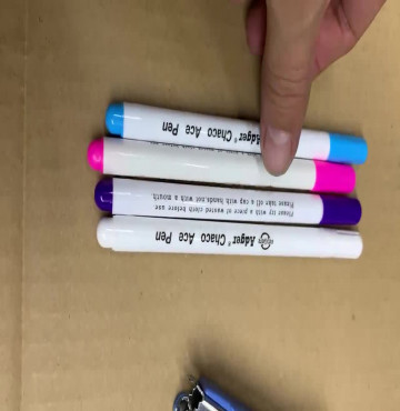 Bút vẽ lên vải tự động bay màu, bán từng cây giảm giá còn 9k/cây