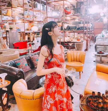 bỏ buôn đầm hai dây đỏ hoa lá cột nơ