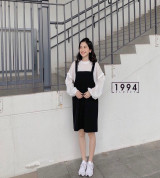 bán sỉ set yếm đen kèm áo tay phông trắng bèo