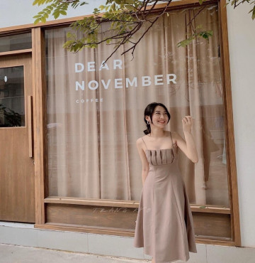 bán buôn đầm hai dây xếp ly hở lưng