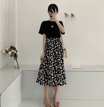 bán sỉ set pull hoa phối chân váy midi hoa