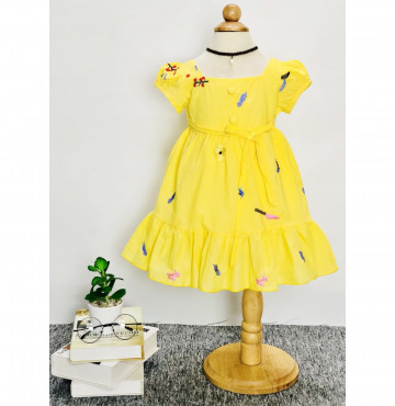 Bỏ buôn đầm xô thêu cổ vuông tay con phồng