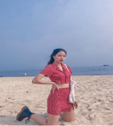 bán sỉ set crop cổ vest kèm chân váy xẻ