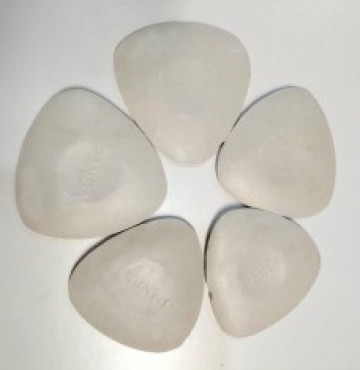 Phấn may Son-Panda màu trắng viết vẽ lên vải