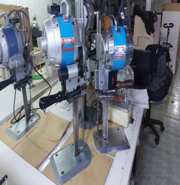 Máy Cắt Vải Đứng EAST MAN 10 INCH