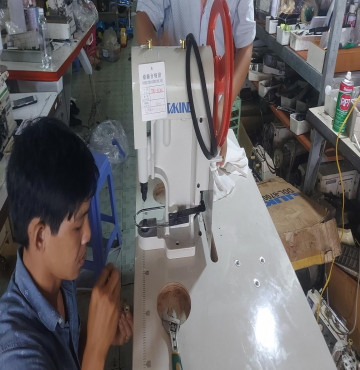 máy thùa khuy juki 781 Nhật bãi chính hãng cũ giá rẻ