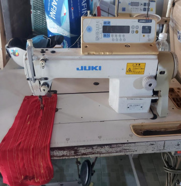 Thanh lý máy may 1 kim điện tử Juki nội địa Nhật
