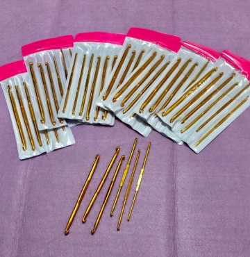 Bộ kim móc 2 đầu màu vàng
