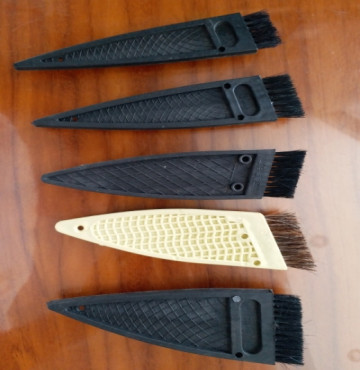 cọ dẹp cán nhựa từ 2,5cm