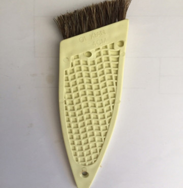 cọ dẹp cán vàng lông vàng 4cm