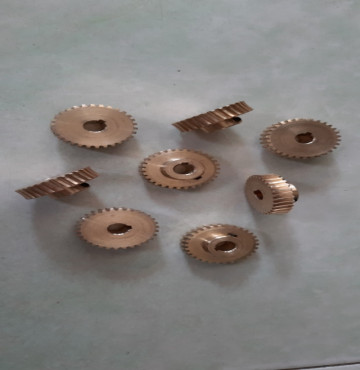 nhông đồng máy lạng