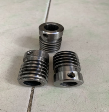 nhông xoắn máy lạng