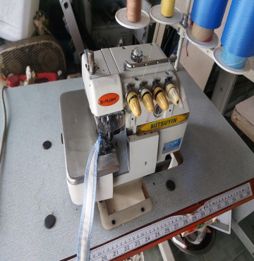 CẦN THANH LÝ MÁY VẮT SỔ 4 CHỈ MITSUYIN CŨ GIÁ RẺ