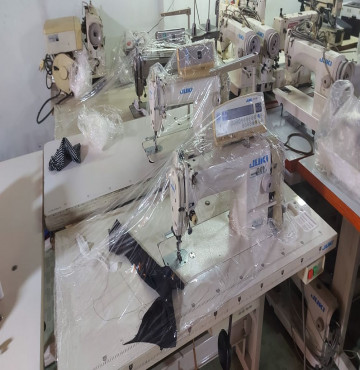 Thanh Lý pro-pic-detail pro-pic-detail MÁY MAY CÔNG NGHIỆP 1 KIM ĐIỆN TỬ JUKI HỘP SC 500