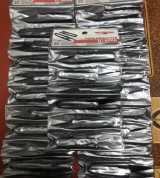 Kéo cắt chỉ nhựa đen 12c/vĩ