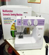 Maý may gia đình ACME 988