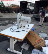 Máy Dập Cúc mới 10%