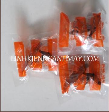 Chân vịt máy vắt sổ 4 kim