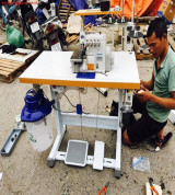 Vắt sổ JAck 2kim4 chỉ Cắt - Hút tự động