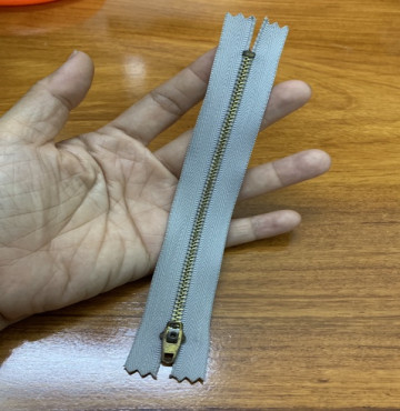 Combo 2 sợi dây kéo quần jean răng đồng Hkk khóa đầu 15