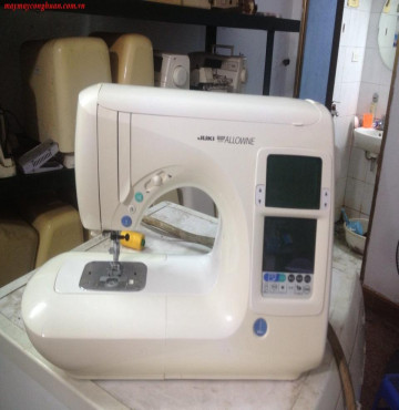 Máy may Juki HZL008