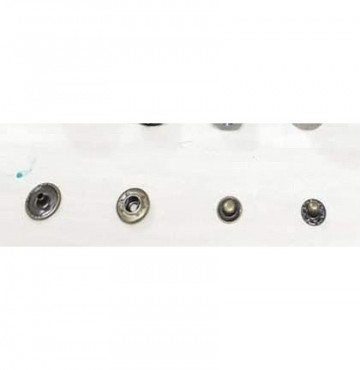 Nút bấm sắt 4tp (100 nút).