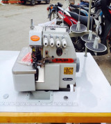 Vắt sổ SIRUBA 2 kim 4 chỉ