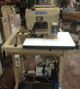 Máy vào cổ áo Véc HENGTAI 718