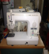 Bán công nghiệp Brother Nouvelle 300