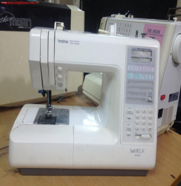 Máy may Brother leMEUX 99CN