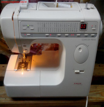 Máy Singer 7900 May Thêu