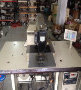 Máy đính cúc Juki