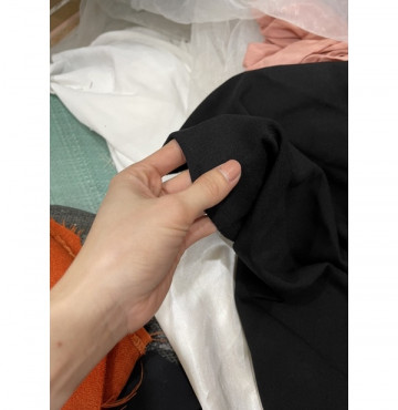 Cát Hàn đen mềm đanh giãn 4c 130k/2m khổ 1,5m