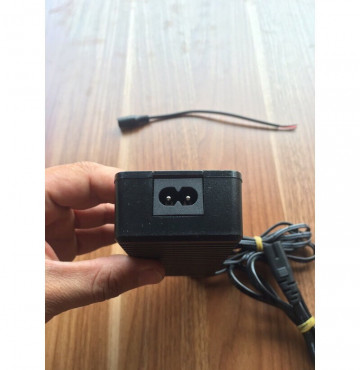 Nguồn bơm phun sương 12v. Nguồn adapter 5A dùng cho bơm đơn 12v.