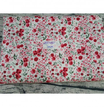 Vải thô tồn kho 4 mảnh và bộ kẹp viền