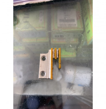 Răng cưa nhựa răng sử dụng cho máy may 1 kim công nghiệp