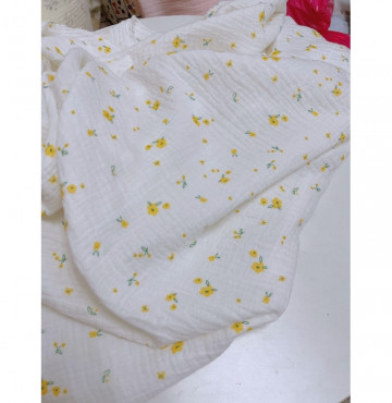 Thanh lý vải xô muslin hoa sao nhí vàng siêu mềm mát