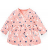 Bỏ sỉ áo bé gái chữ A cổ tim Lullaby NH118B (Hồng cam in)