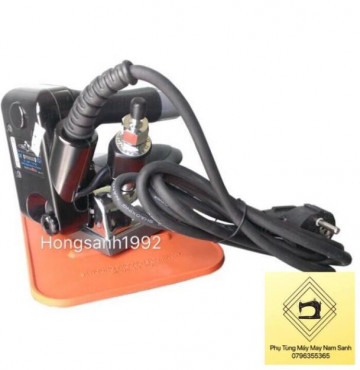 Bàn ủi, bàn là hơi nước công nghiệp PEN520 tặng kèm 1 mặt nạ chống bóng vải