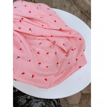 Thanh lý vải đũi mịn quả chery nhỏ nền chấm bi