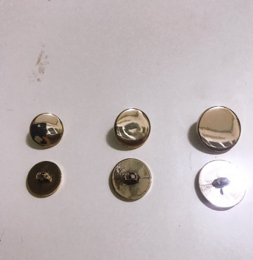 Nút xi vàng tráng gương tồn kho