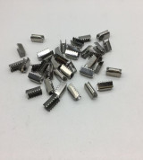 Nút bấm kim loại