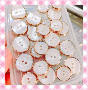 Nút Poly tồn kho 2 lỗ 4 size nút kiểu