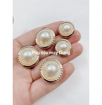 nút đính hạt tròn viền vàng tồn kho đủ size