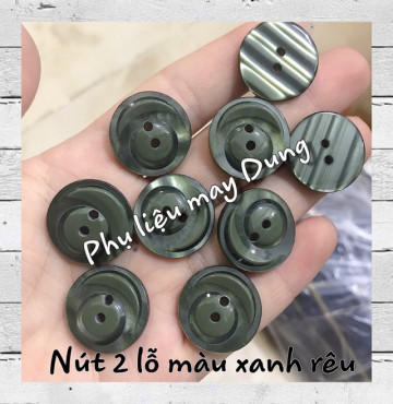 Nút tồn kho 2 lỗ xanh rêu