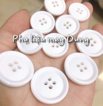 Nút 4 lỗ trắng tinh tồn kho size 16,18,20,24mm